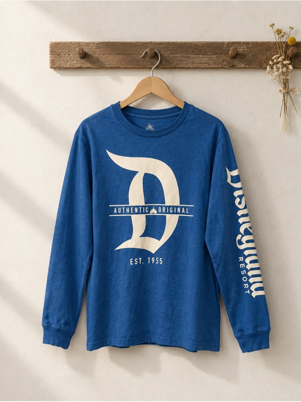 Disneyland Resort Royal Blue Long Sleeve Graphic Shirt Unisex Large NWT